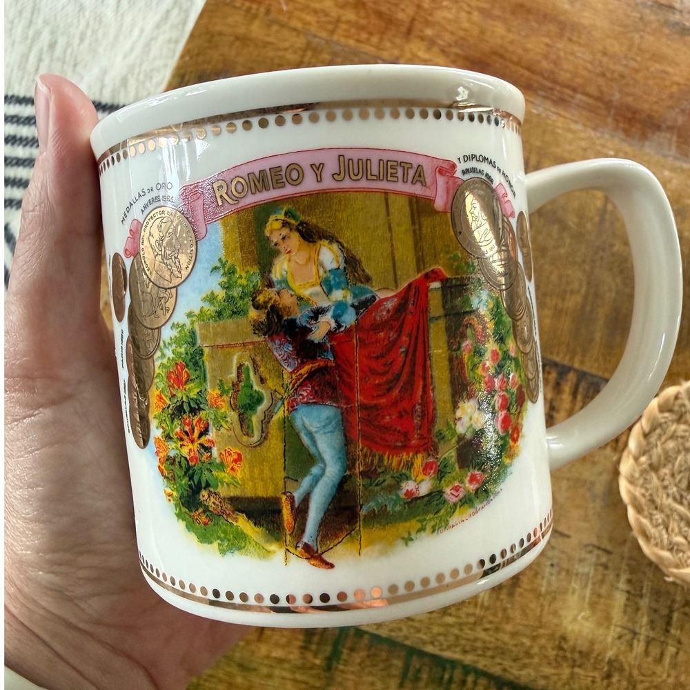 Romeo y Julieta Coffee Mug White Excellent Gold Trim Cigar Art